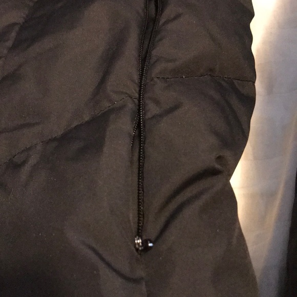 Ellen Tracy long puffer coat. - Picture 6 of 6